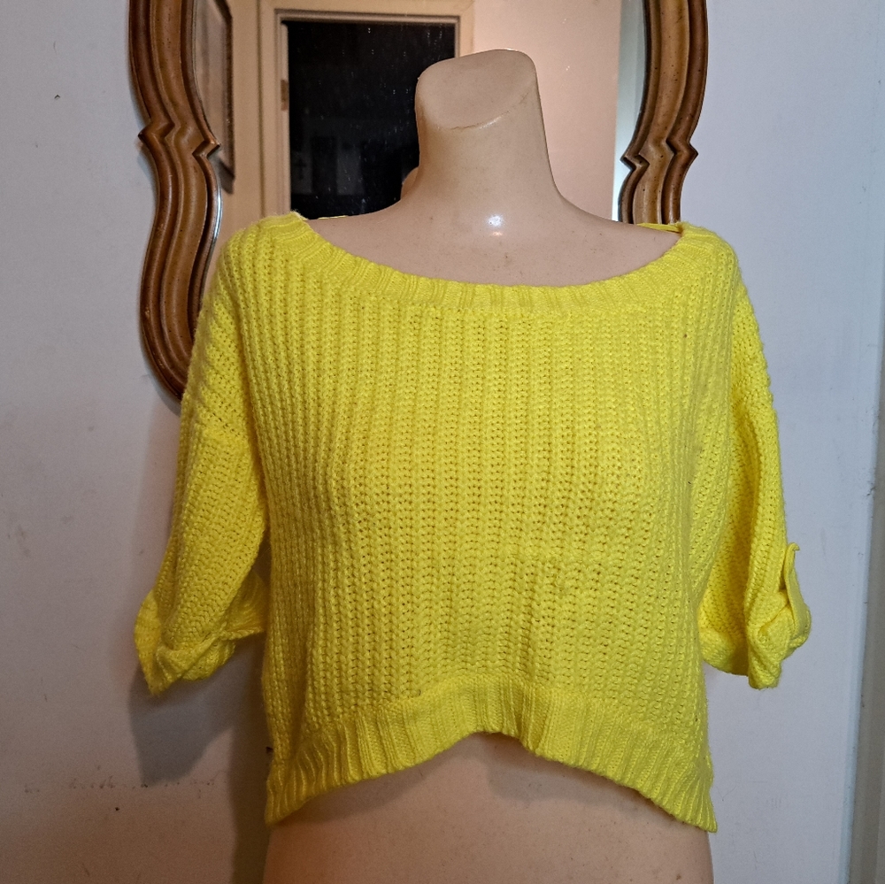 Sweater - Picture 2 of 4